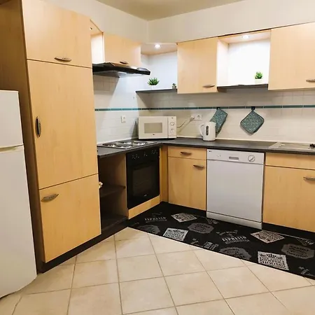 Διαμέρισμα Apartment - Kueche - Wlan - Parkplatz